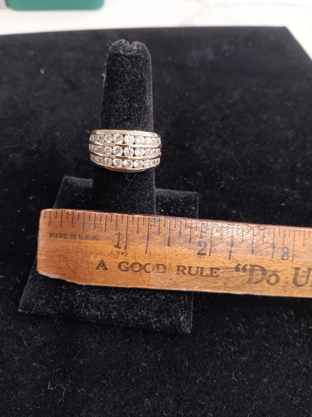 Source Unknown Gold-Tone Triple Row Crystal Ring